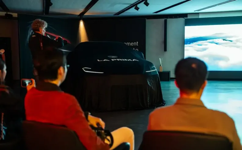 تجربة La Prima: رؤية سيارتك المستقبلية بتقنية الواقع المعزز