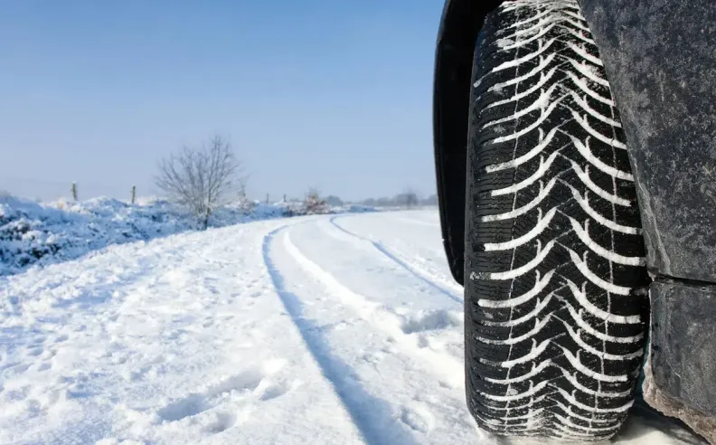 أهمية فحص ضغط الإطارات بانتظام