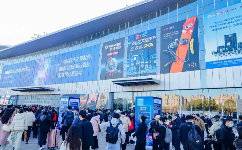 الفعاليات المصاحبة: عقل المعرض النابض