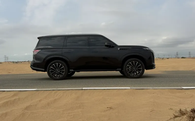 سعر إنفينيتي QX80 أوتوجراف في الإمارات