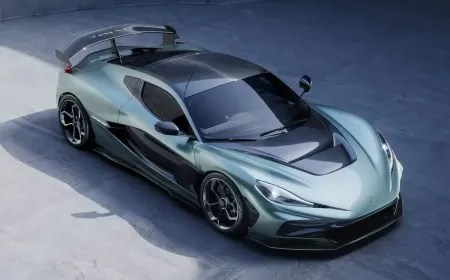 أفضل السيارات الخارقة لعام 2025: عام الجنون المطلق وكسر الأرقام القياسية