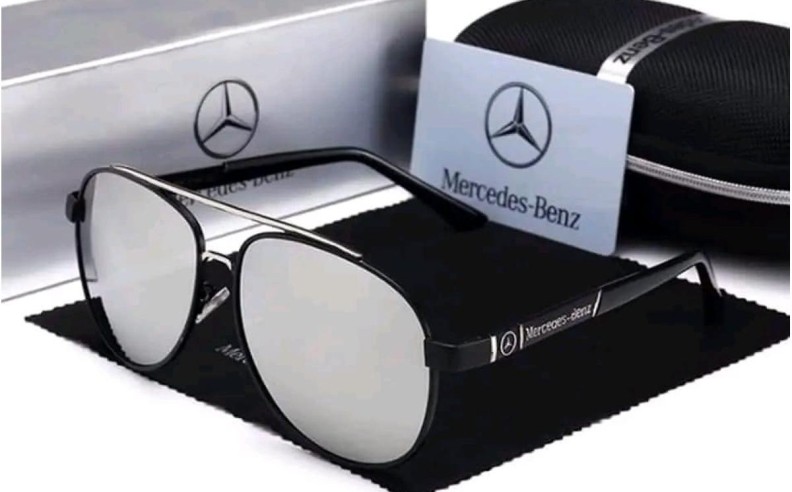 The eyewear collection