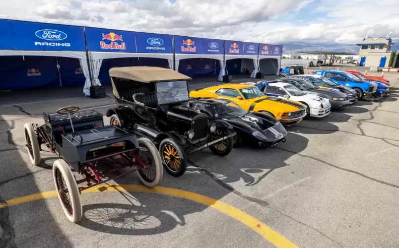 Final Battle: Mustang GT3 vs. Australian V8 Supercar