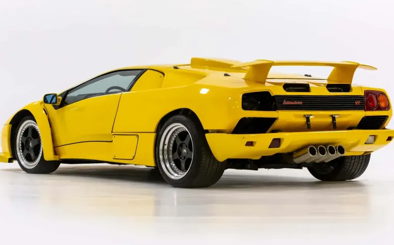 ولادة العملاق: من W18 إلى W16