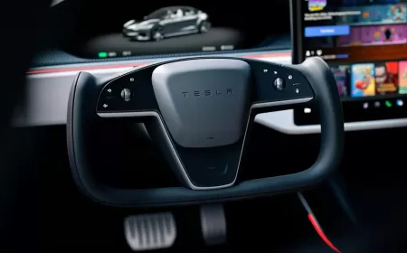 China Moves to Ban Yoke Steering Wheels Over Safety Concerns