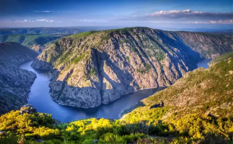 حمامات أورينسي الحرارية: استشفاء واسترخاء