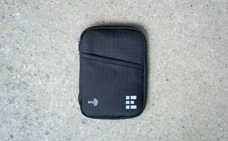 Zero Grid Wallet: Lightweight and Practical