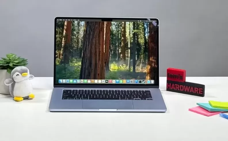 هل يستحق MacBook Air 15 (2025) الشراء؟