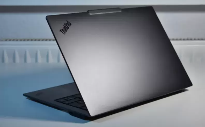 حاسوب ThinkPad X9 Aura Edition: الاداء والذكاء الاصطناعي في تصميم عصري