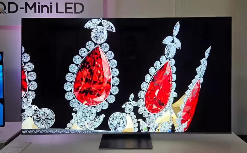 TCL C7K: التوازن المثالي بين الحجم والأداء