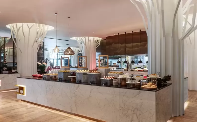 A Luxurious Friday Night Seafood Experience Like No Other