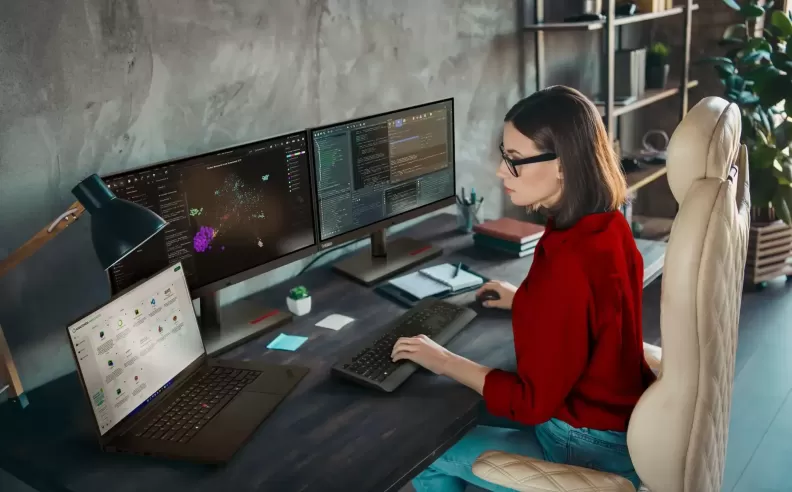 محطات عمل سلسلة Lenovo ThinkPad P ترتقي بمستويات الأداء المعزز بقدرات الذكاء الاصطناعي 