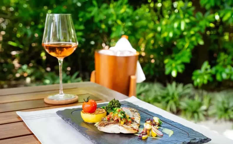 Barefoot Dining Meets Maldivian Flavour at Azure