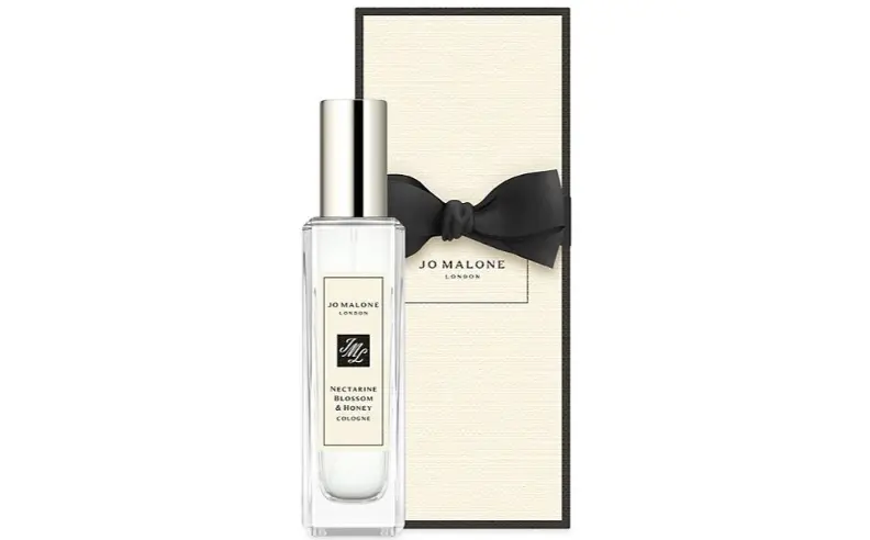 Jo Malone Nectarine Blossom & Honey: خفة وأناقة صيفية