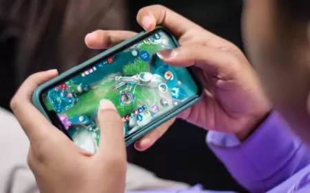 Top iPhone Games of 2025: Pocket Fun Worth Downloading