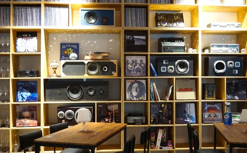 A Day-to-Night Creative Hub for Music, Coffee, and Community