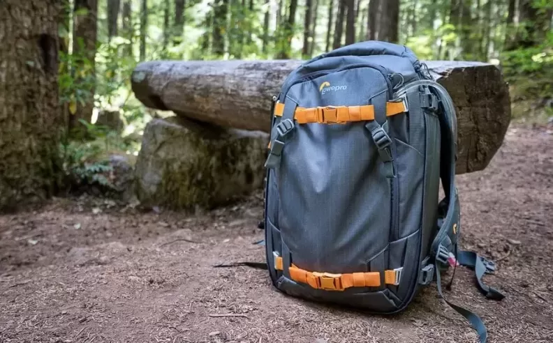 حقيبة Lowepro Whistler 450 BP AW II
