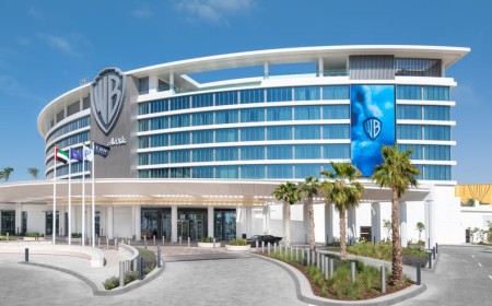 Roll Out the Red Carpet for Summer at the WB™ Abu Dhabi