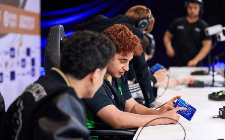 HONOR Equips Top Players for Major Mobile Esports Tournaments at EWC