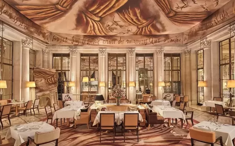 Legendary Restaurants with Unbelievable Prices: Dining for the Story, Not Just the Taste