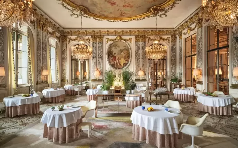 Royal Dining in Paris