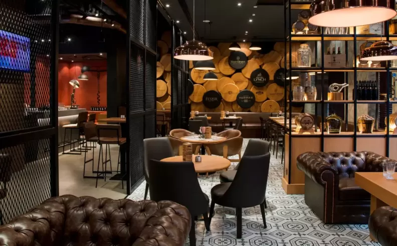 أمسية برتغالية بطابع دافئ في The Warehouse
