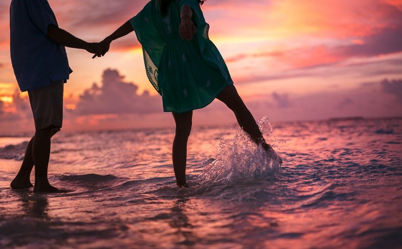 Sunset Feast and Maldivian Traditions