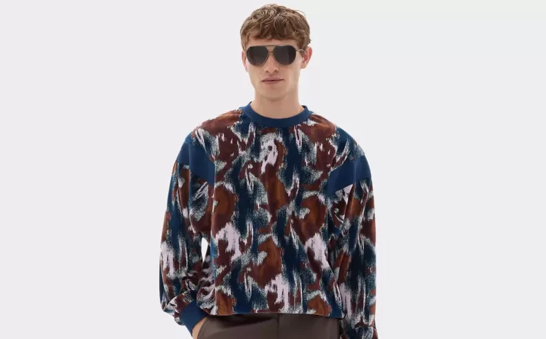 Luxury in a Sporty Sweatshirt