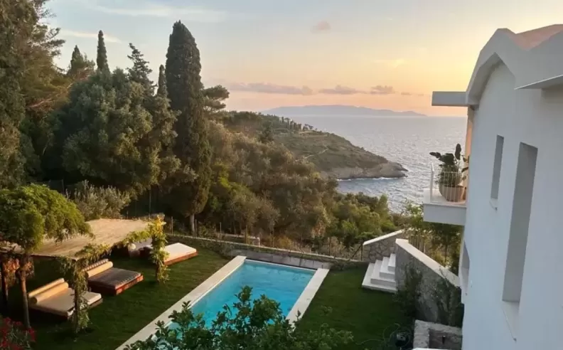 Cacciarella by the sea