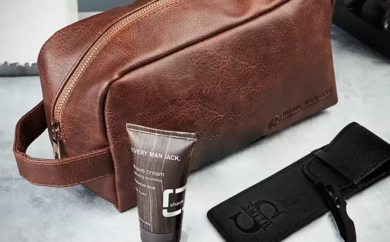Best Luxury Grooming Gift: Leather Dopp Kit