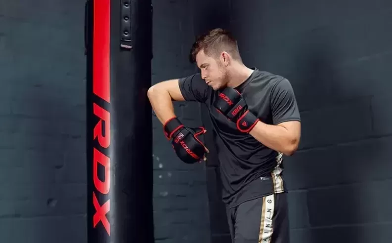 RDX F6 KARA 5ft 2-in-1 Punch Bag & Gloves Set