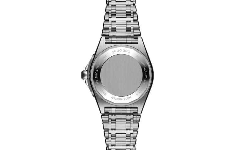 The Chronomat: born in the skies but for every pursuit