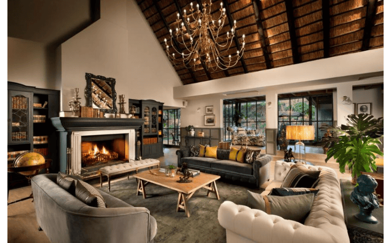 Dining and Signature Experiences