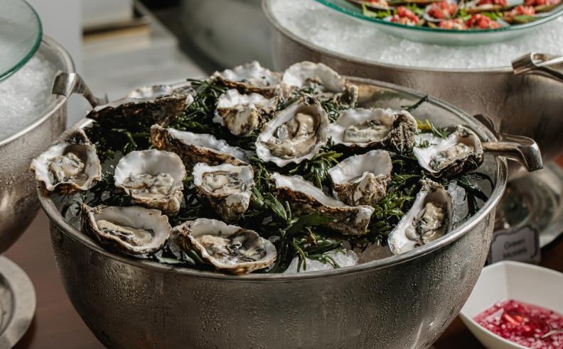 سلسلة برنش عطلة نهاية أسبوع السباق مع ماكالان