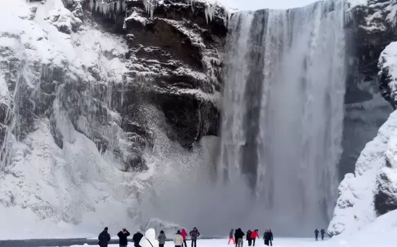 مغامرة الكريسماس والأضواء الشمالية