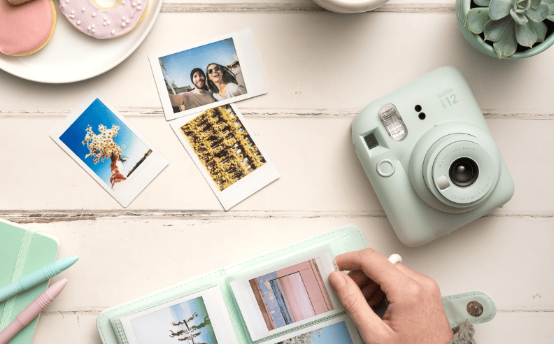 كاميرا إنستاكس ميني 12