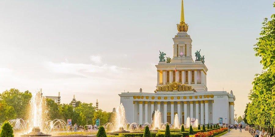 Moscow Examples Visual Moscow Exhibition: Explore 900 Years of Visual History