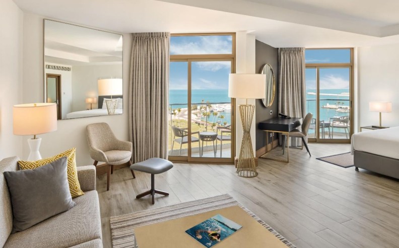 JA Palm Tree Court & JA Beach Hotel: Celebrate UAE National Day