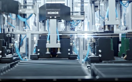 لماذا المتانة والابتكار يدفعان سوق الهواتف الذكية في المنطقة