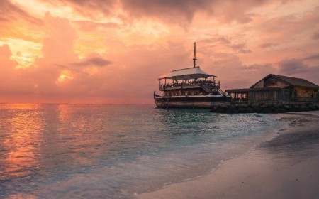 Intercontinental Maldives overnight yacht with Michelin-star dining and stargazing