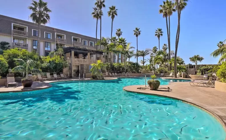 Oceanside Comfort Meets California Sun