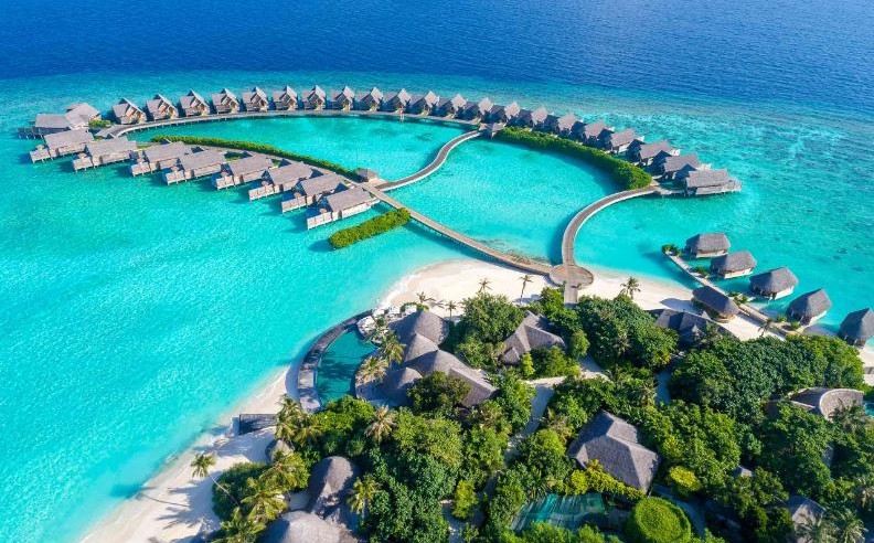 Milaidhoo Maldives Celebrates Condé Nast Traveler Award 2025