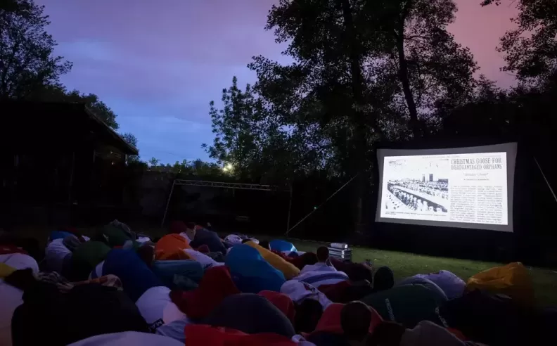 سينما تحت النجوم