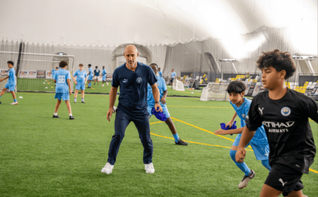 Manchester City fans meet club legend Pablo Zabaleta in UAE