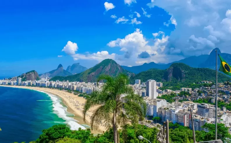 Fan Voyage تجربة السفر عبر الرياضة
