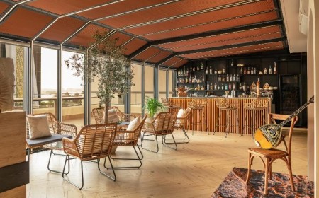 Meraki Brings the Soul of Greece to Aloft Palm Jumeirah