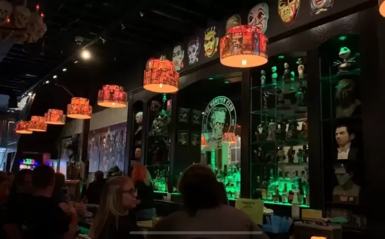 مطعم Monster Club في نبراسكا