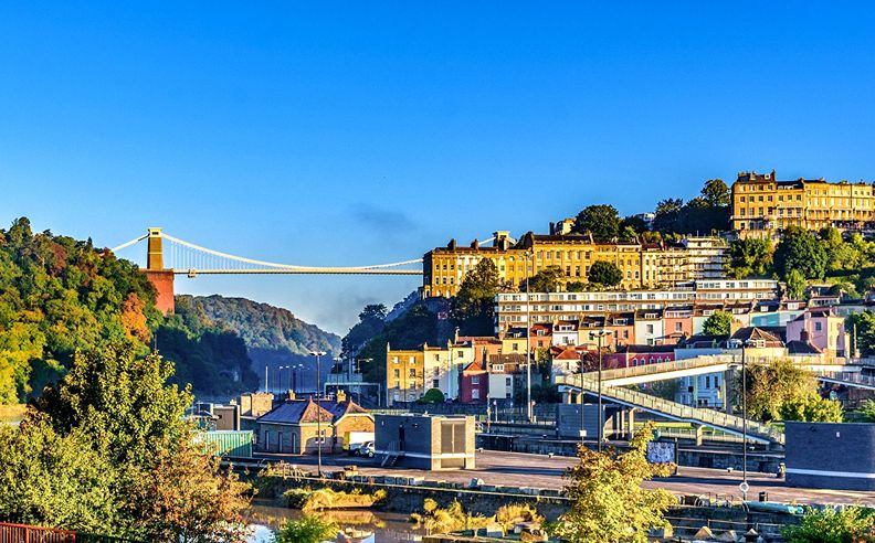 الفن التفاعلي والمغامرات الطبيعية في بريستول وما حولها