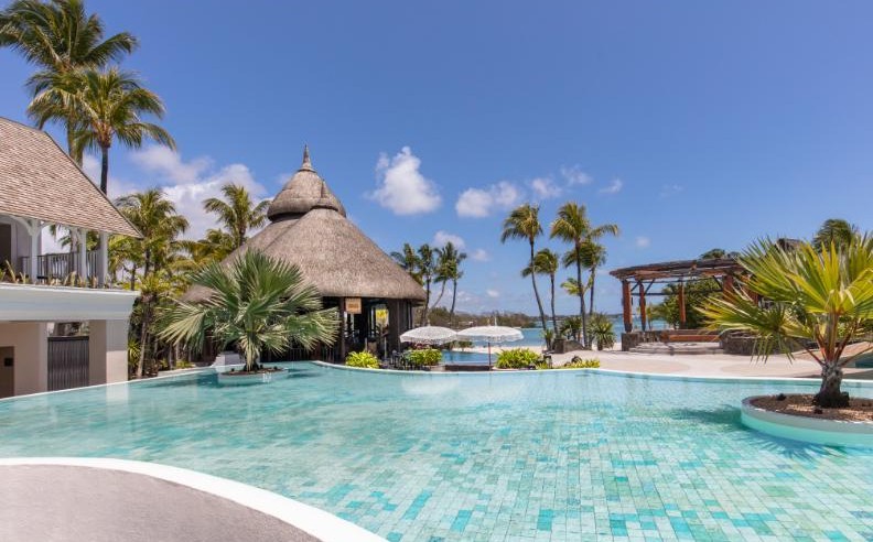 طقوس محلية وأجواء ساحلية فرِحة في منتجع شانغريلا هامبانتوتا