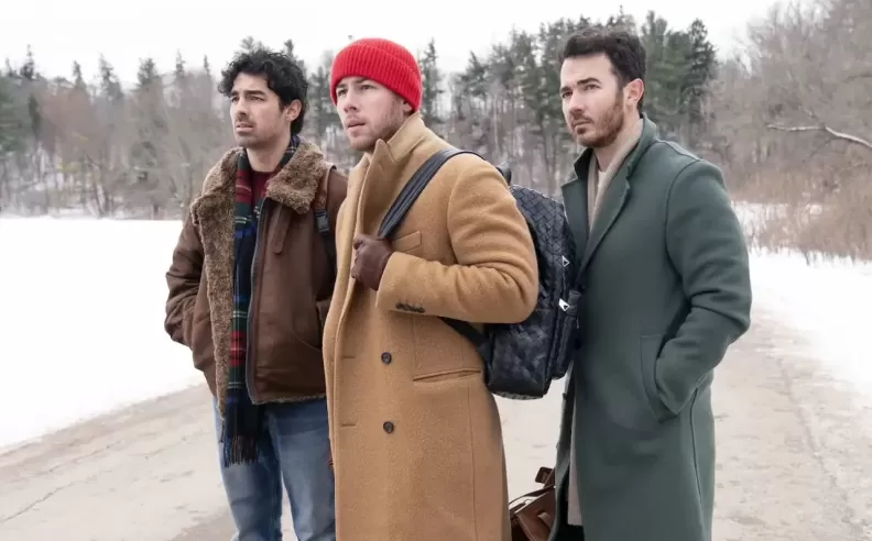 الاحتفال يبدأ مبكراً مع A Very Jonas Christmas Movie